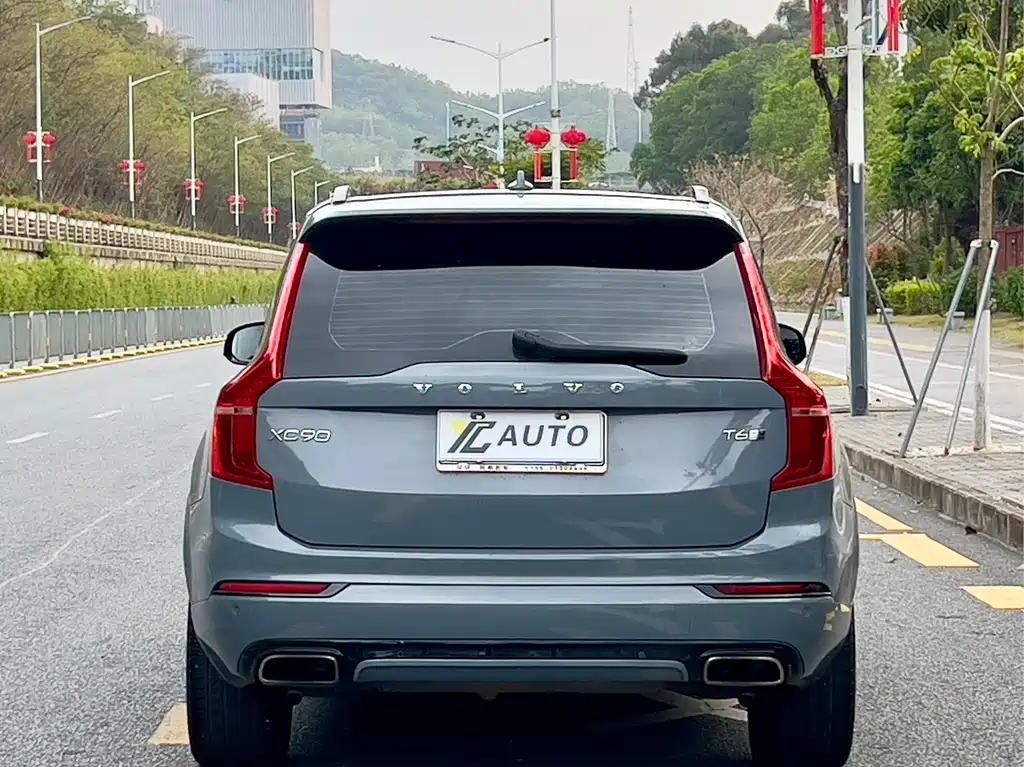 Volvo XC90 2020 T6 Luxury 7 мест