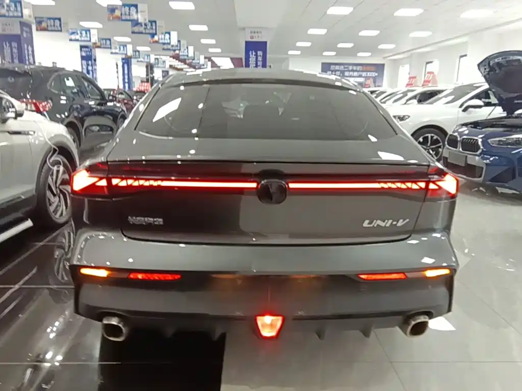 Changan UNI-V — миниатюра 6