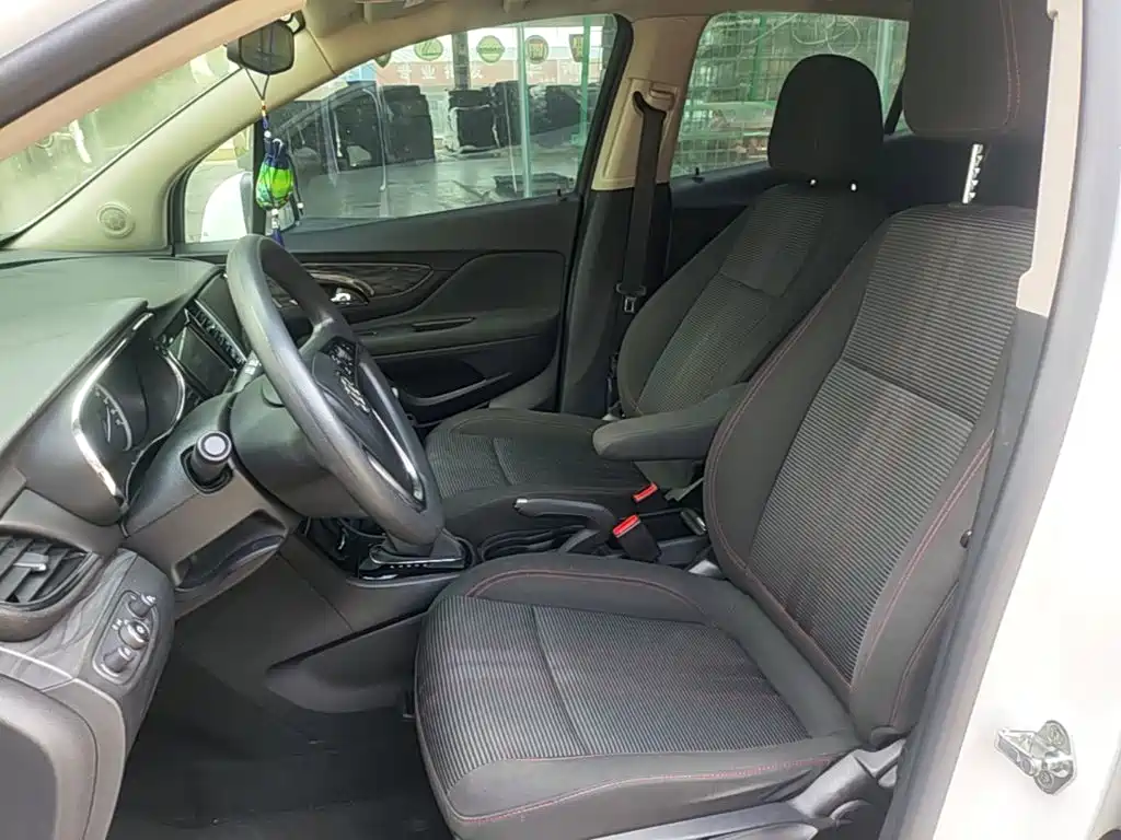 Buick Encore — миниатюра 15