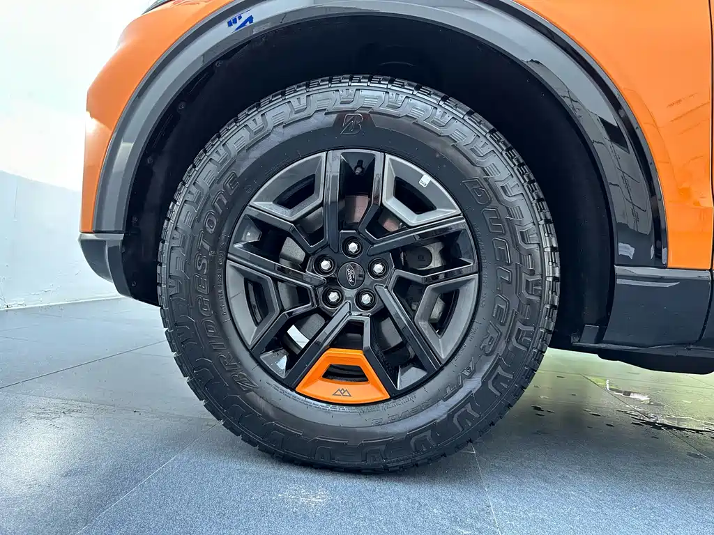 Ford Explorer — миниатюра 8