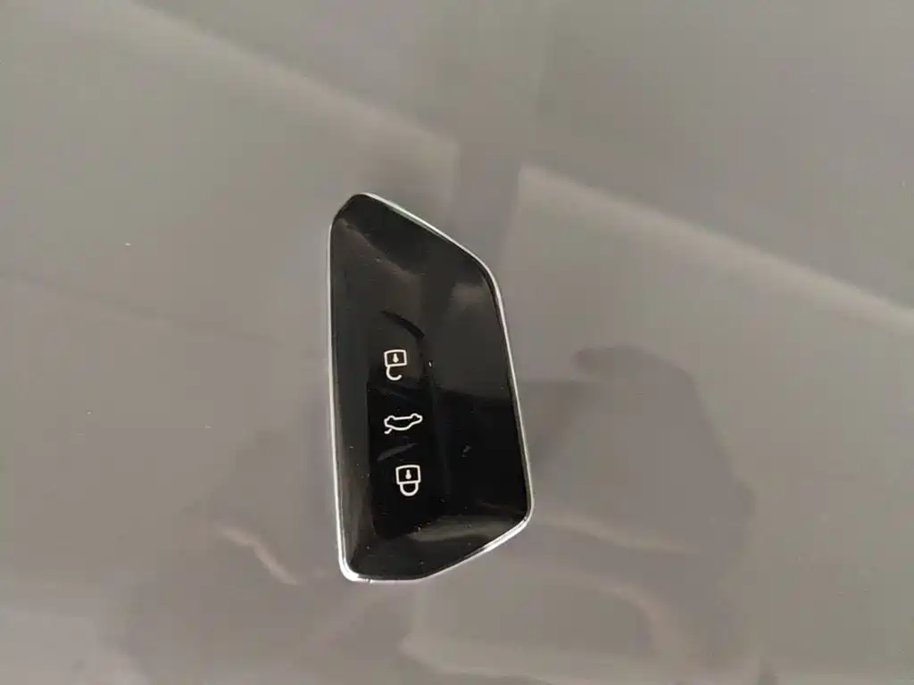 Volkswagen Golf — миниатюра 10