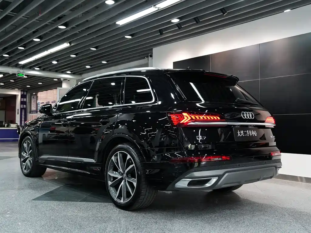 Audi Q7 — миниатюра 16