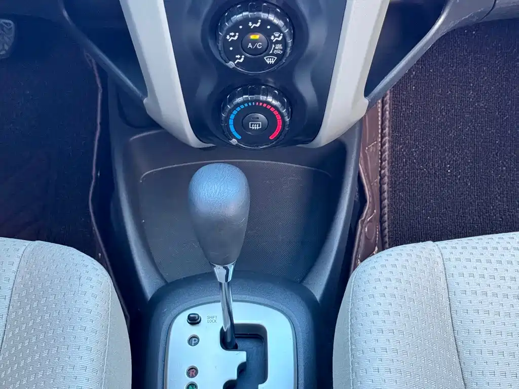 Toyota Yaris — миниатюра 15