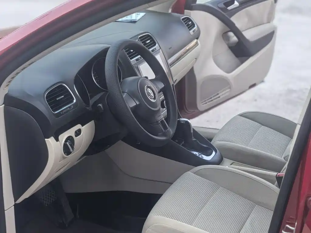 Volkswagen Golf — миниатюра 10