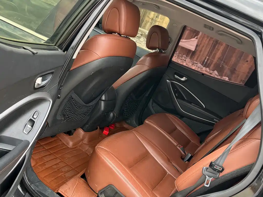 Hyundai Santa Fe — миниатюра 8