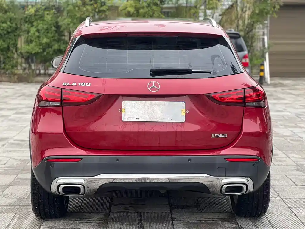 Mercedes-Benz GLA — миниатюра 10