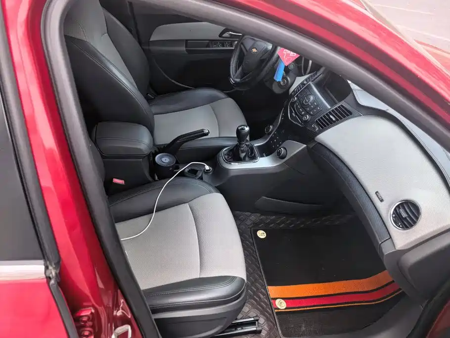 Chevrolet Cruze — миниатюра 8