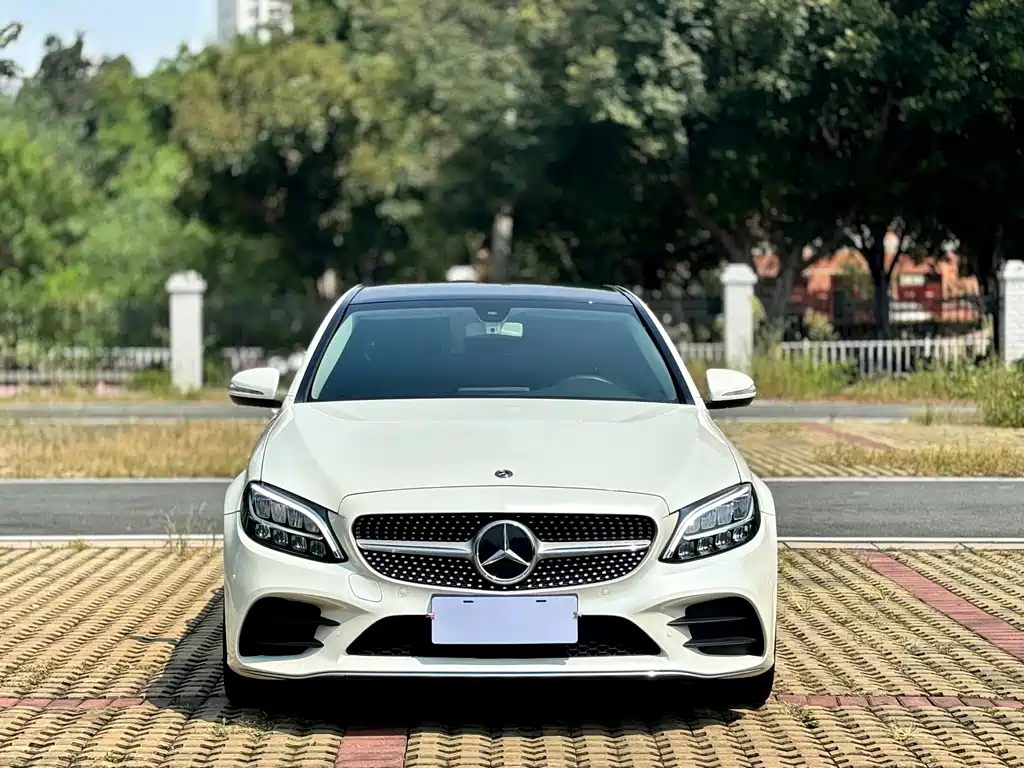 Mercedes-Benz C-Class — миниатюра 2