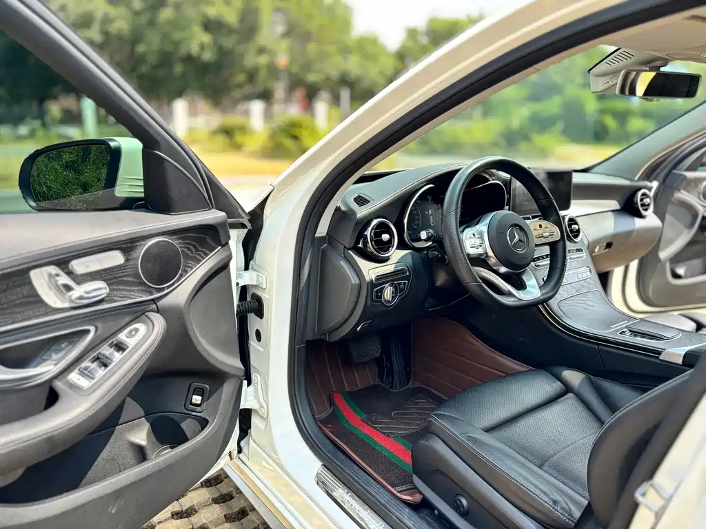 Mercedes-Benz C-Class — миниатюра 7