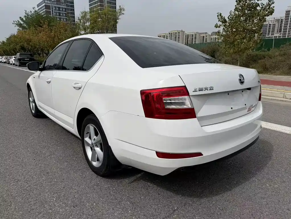 Skoda Octavia — миниатюра 6