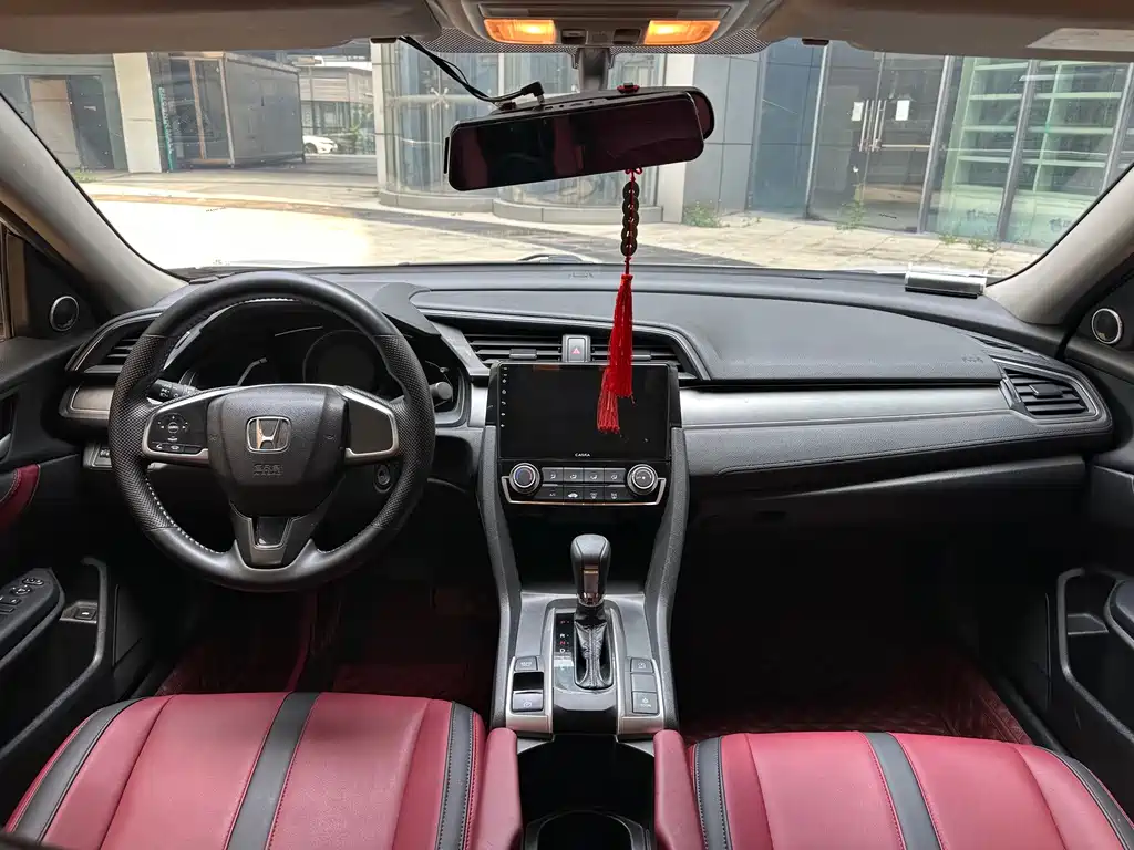 Honda Civic — миниатюра 8