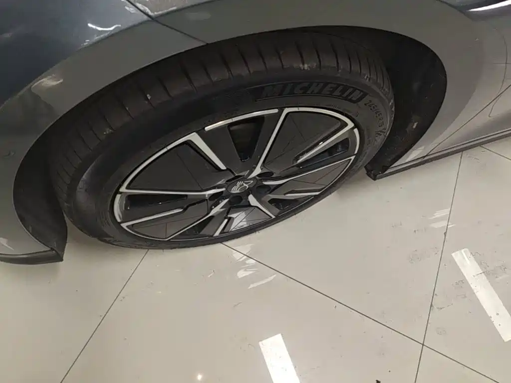 BYD Han L — миниатюра 23
