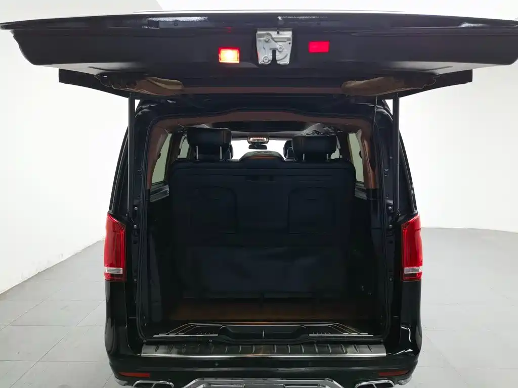 Mercedes-Benz V-Class — миниатюра 5