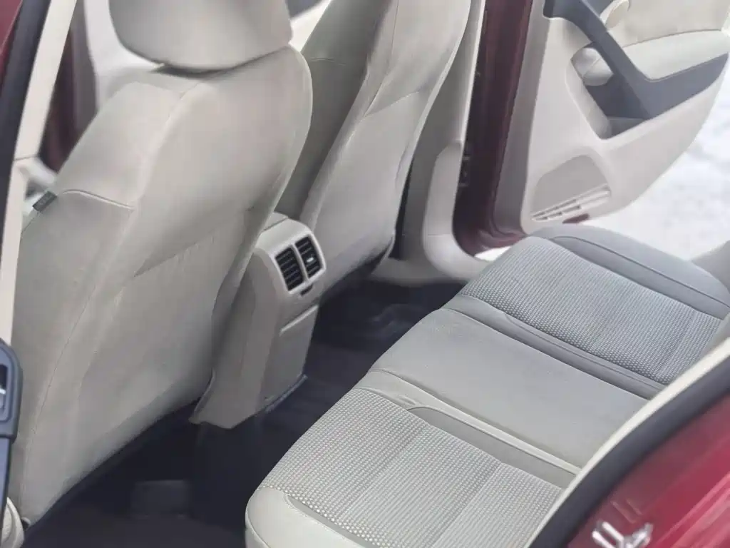 Volkswagen Golf — миниатюра 12