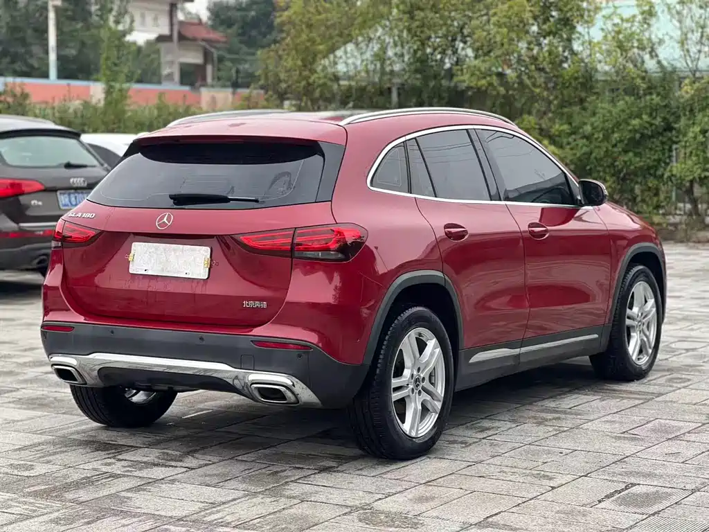 Mercedes-Benz GLA — миниатюра 8