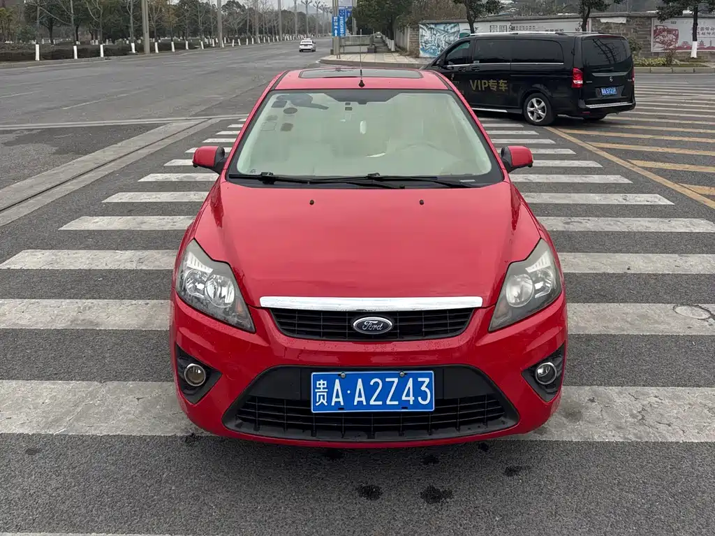 Ford Focus 2011 1.8L AT Fashion