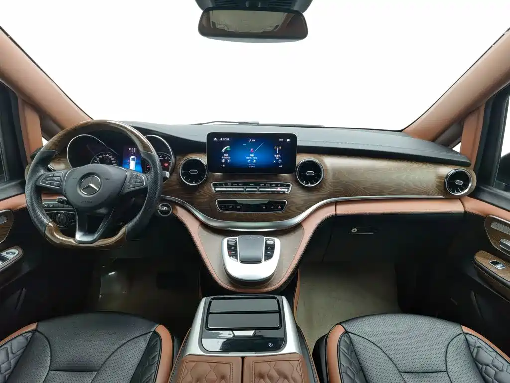 Mercedes-Benz V-Class — миниатюра 24