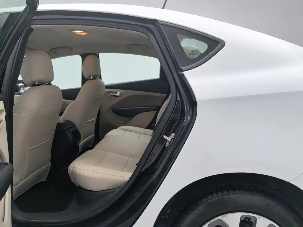 Fiat Viaggio — миниатюра 15