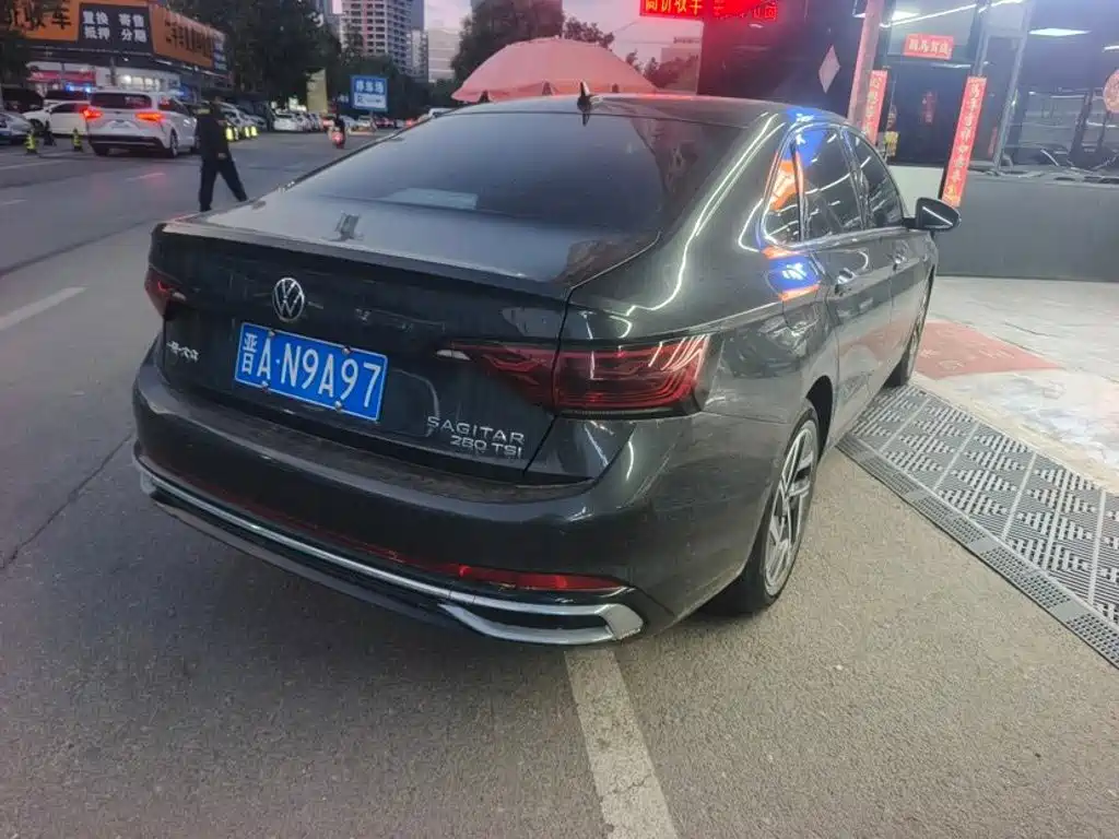 Volkswagen Sagitar — миниатюра 3