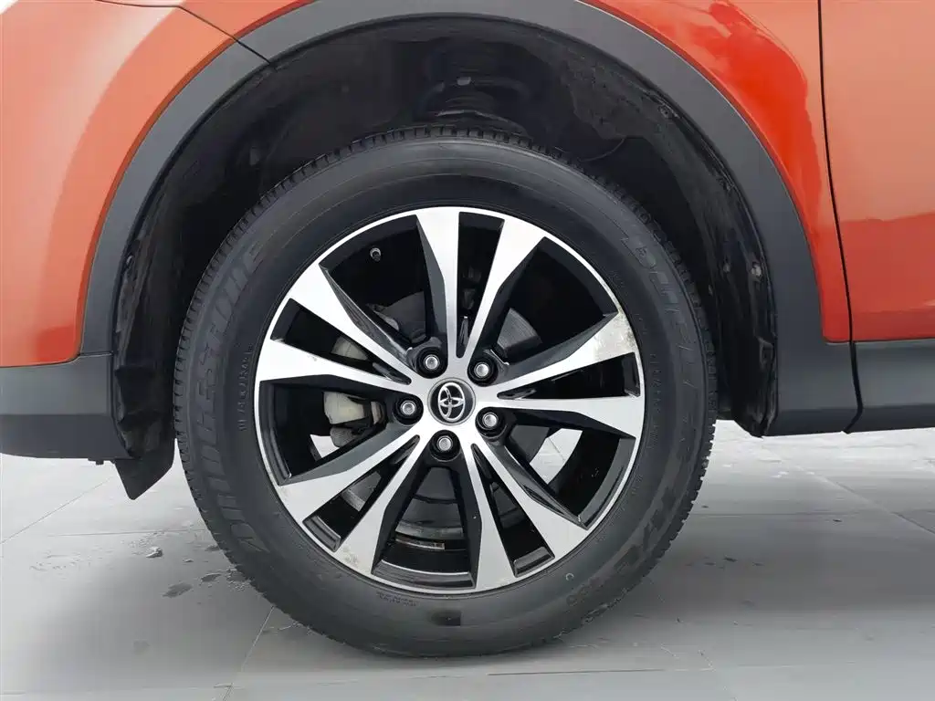 TOYOTA RAV4 RONGFANG