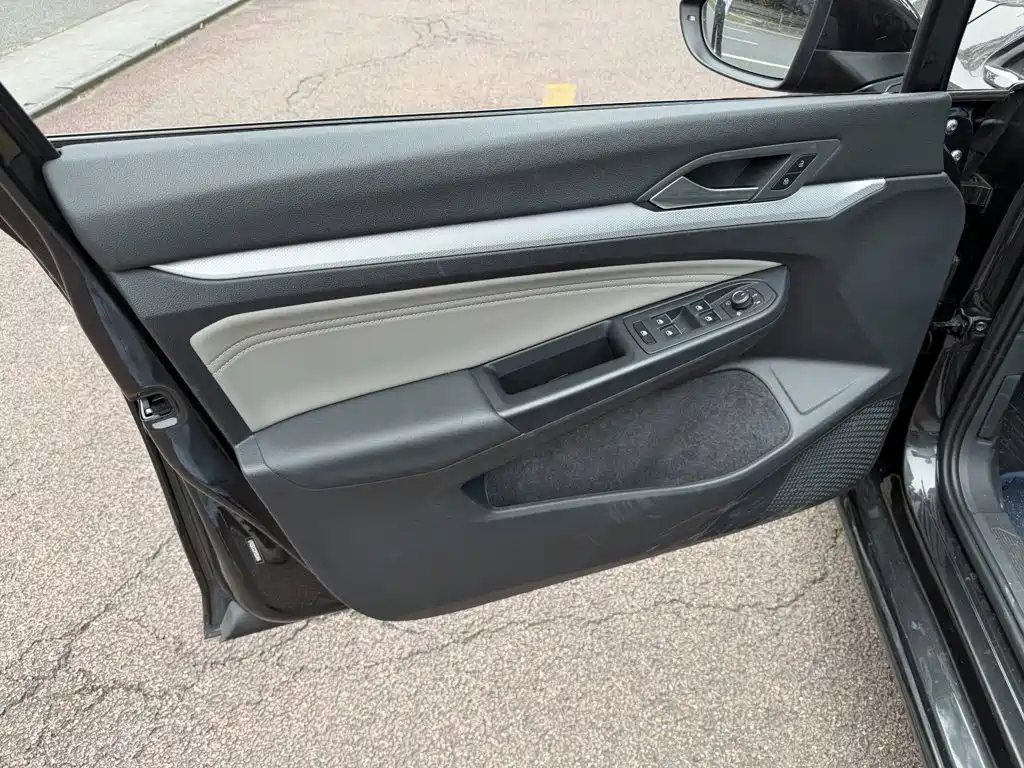 Volkswagen Golf — миниатюра 6
