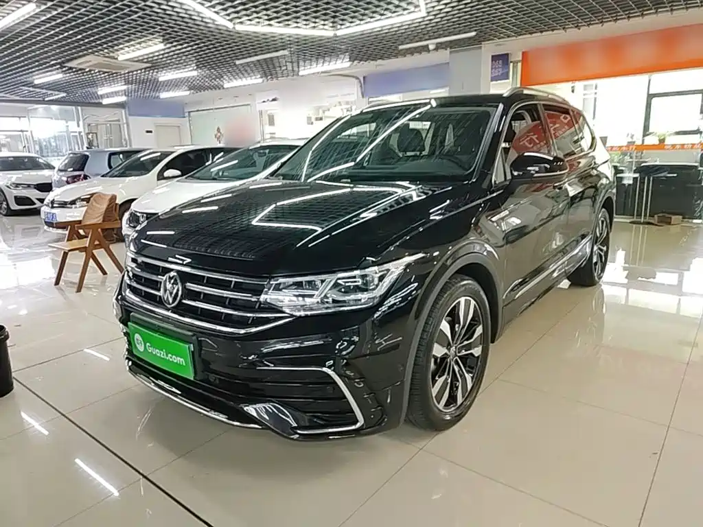 Volkswagen Tiguan L — миниатюра 2
