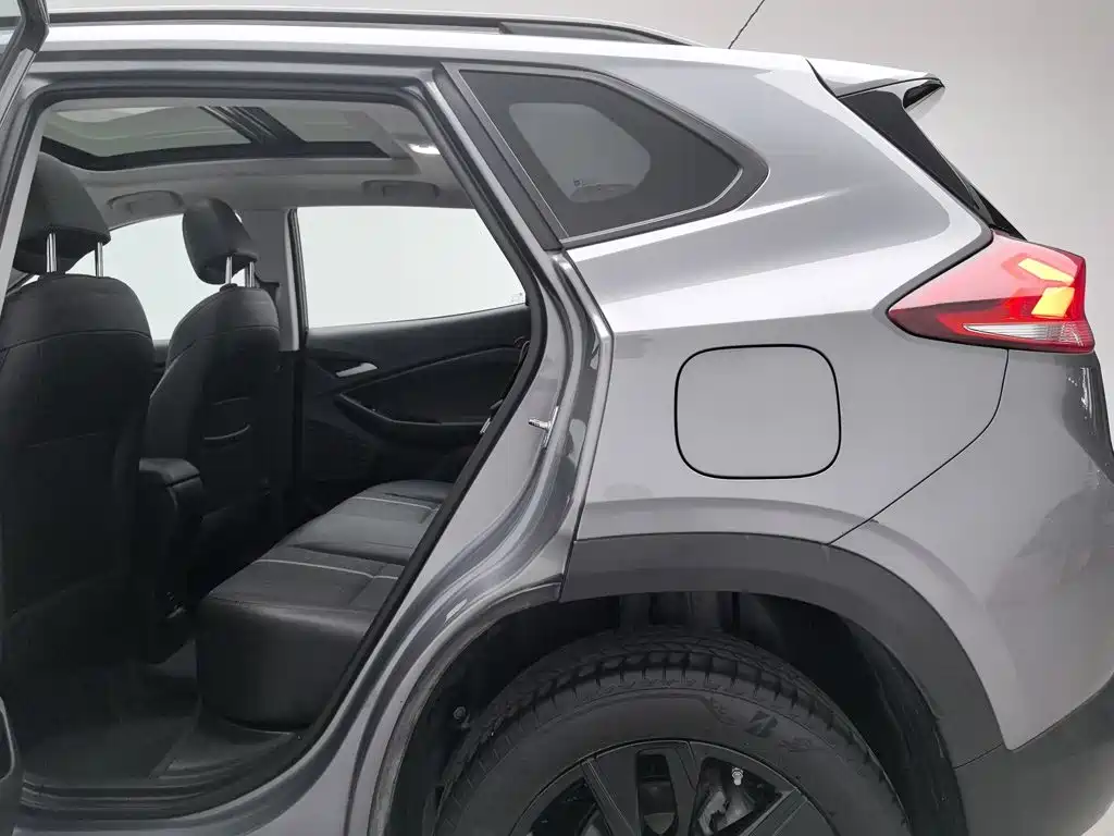 Chevrolet Trax — миниатюра 15