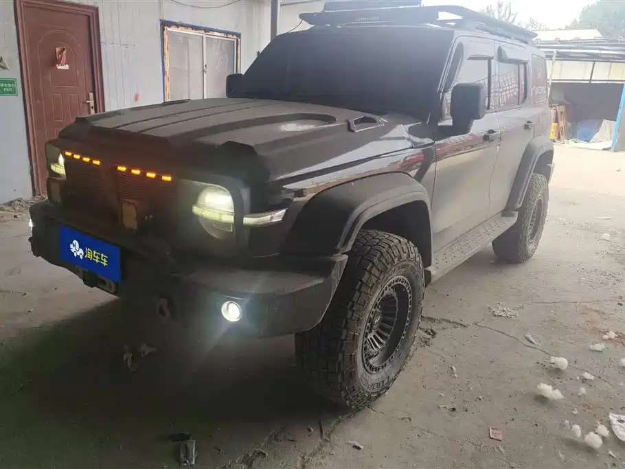 Tank Tank 300 2022
