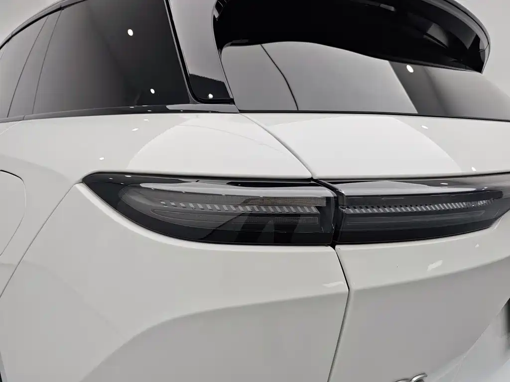 NIO ES6 — миниатюра 17