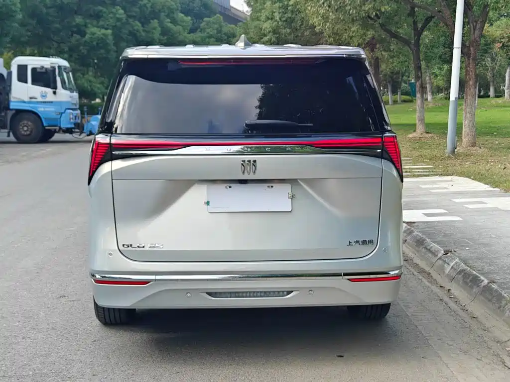 Buick GL8 — миниатюра 7
