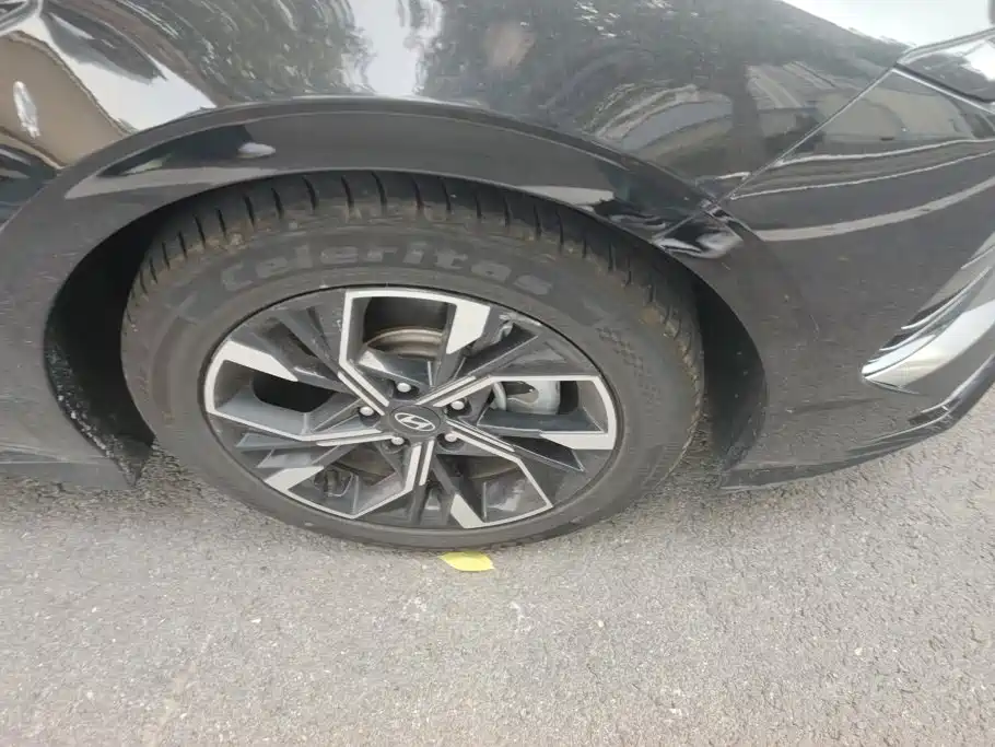 Hyundai Sonata — миниатюра 6