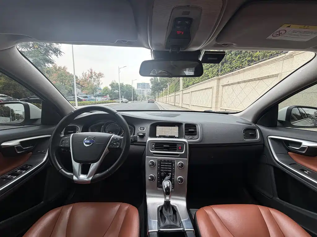 Volvo S60 — миниатюра 8