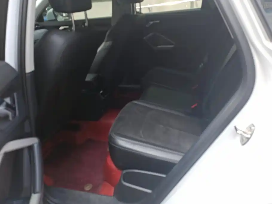 Audi Q3 — миниатюра 11