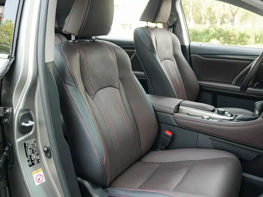 Lexus RX — миниатюра 13