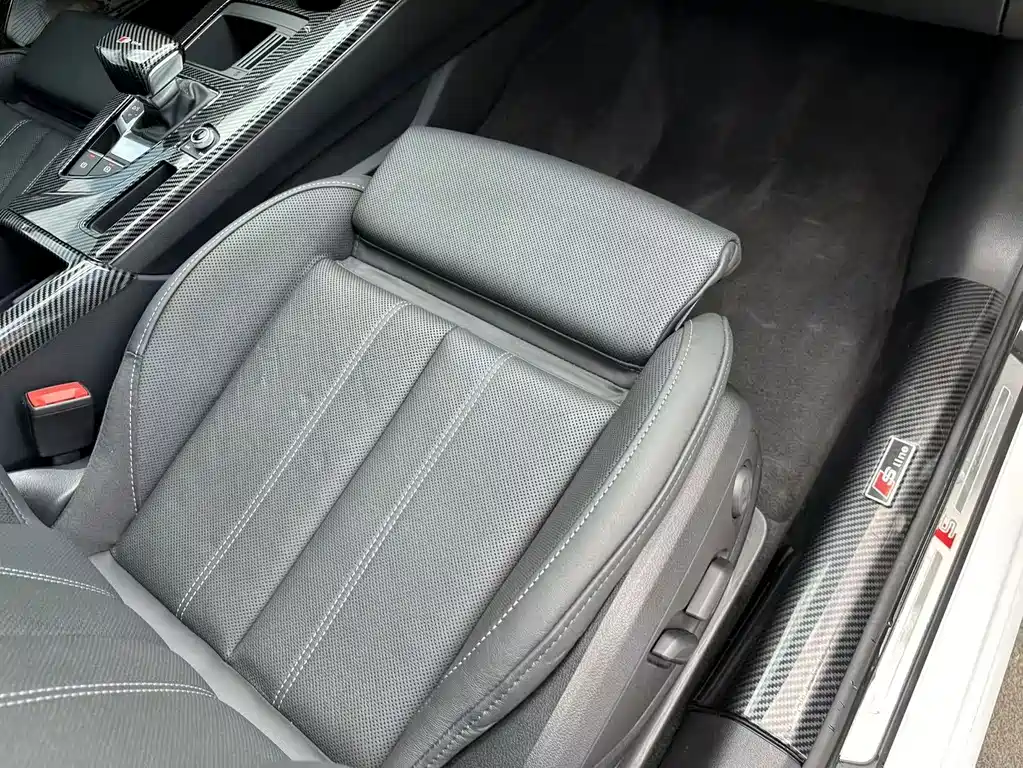 Audi A4L — миниатюра 30