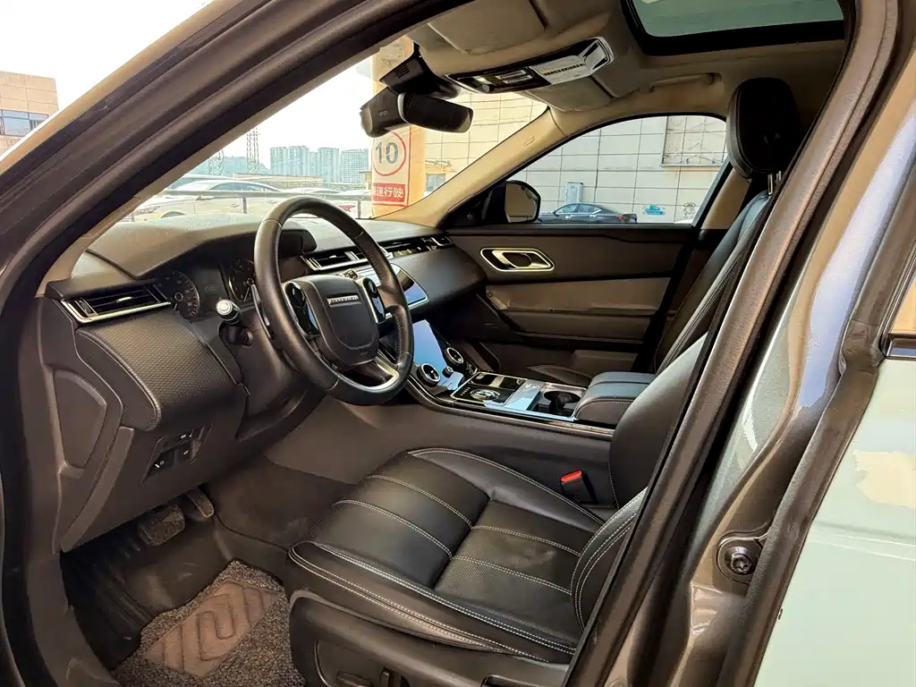 Land Rover Velar — миниатюра 7
