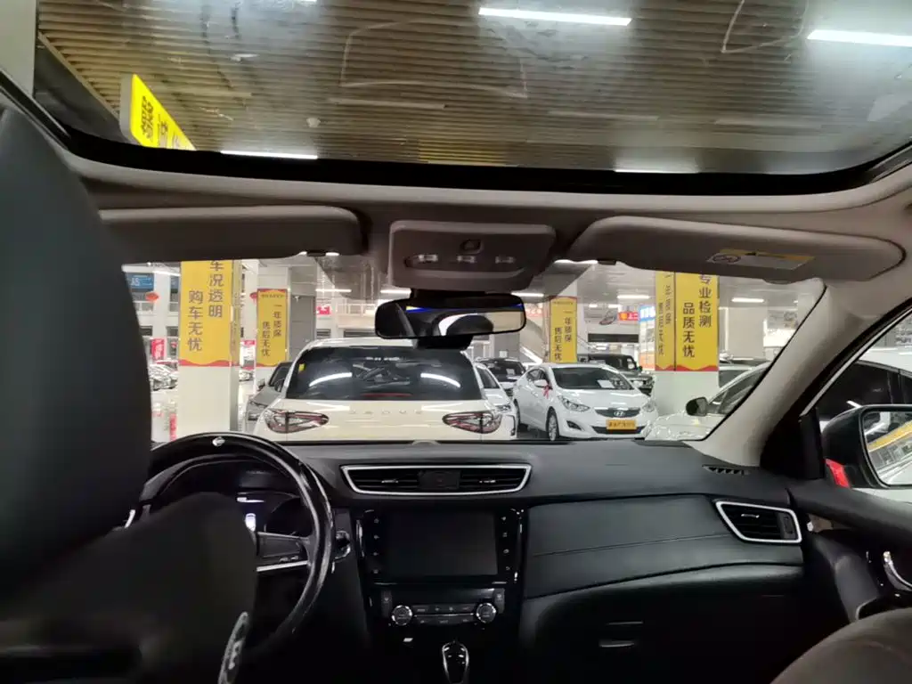 Nissan Qashqai — миниатюра 18