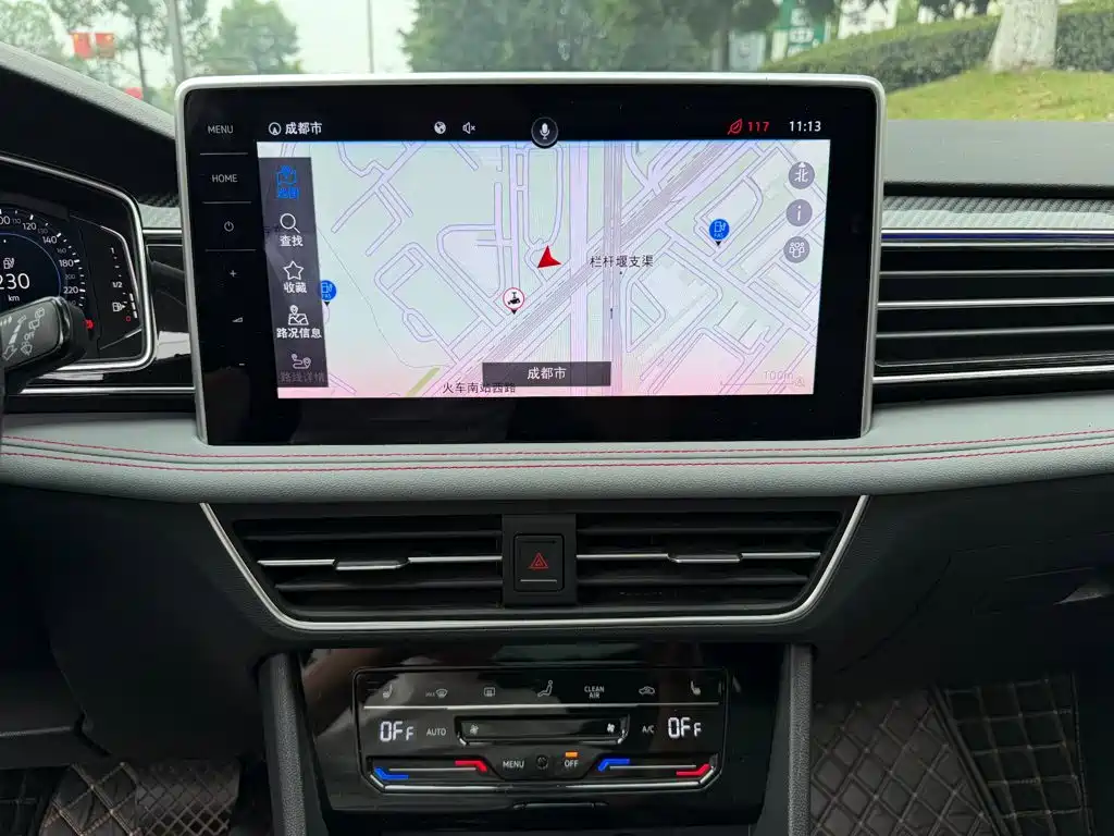 Volkswagen Tiguan L PHEV — миниатюра 10