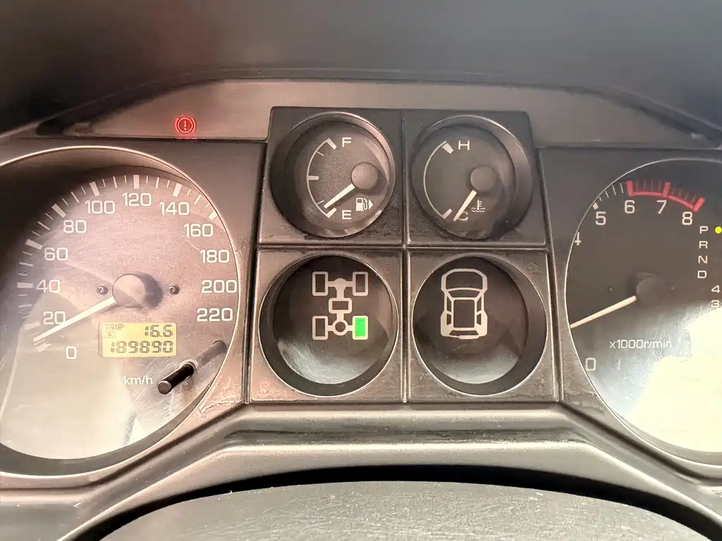 Mitsubishi Pajero (Import) — миниатюра 15
