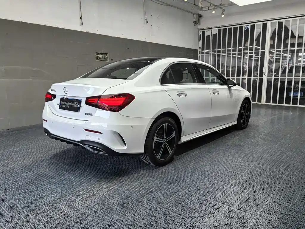 MERCEDES-BENZ A CLASS