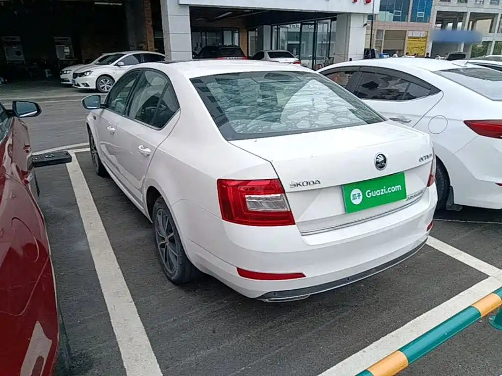 Skoda Octavia — миниатюра 5