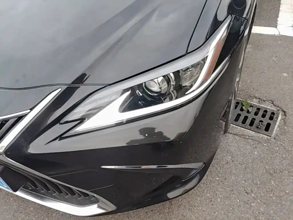 Lexus ES — миниатюра 24