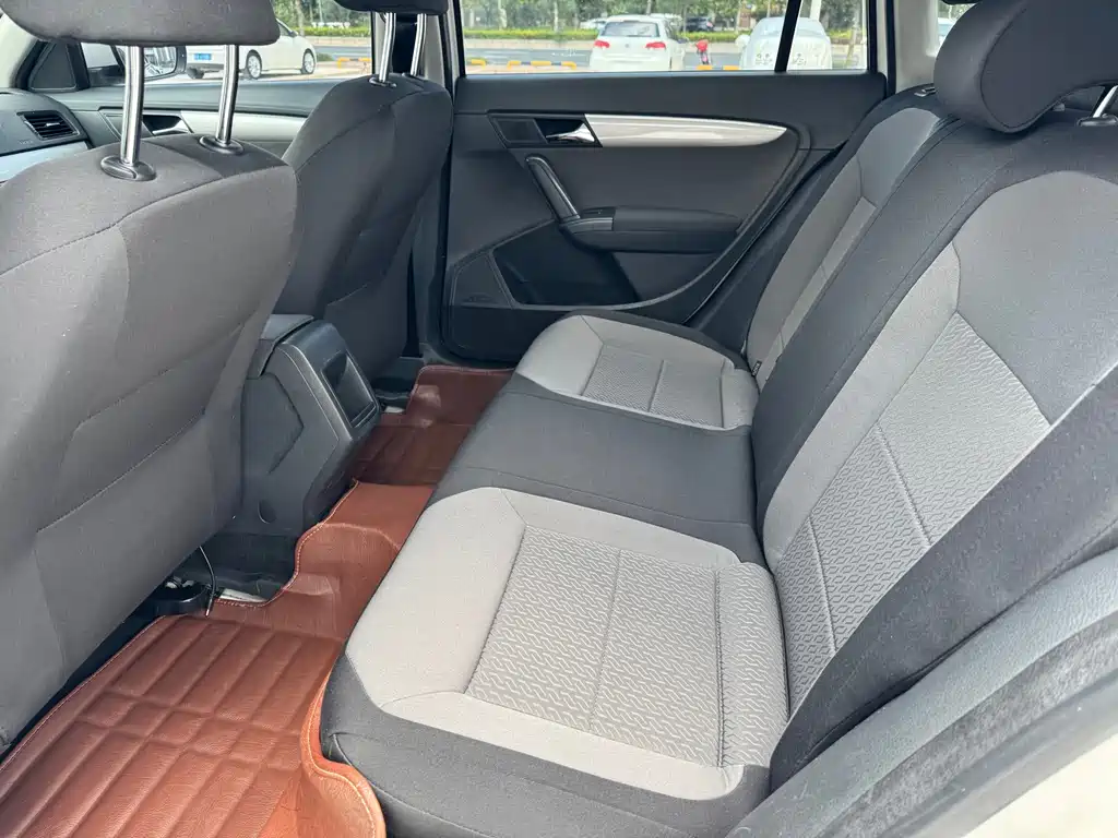 Volkswagen Gran Lavida — миниатюра 12
