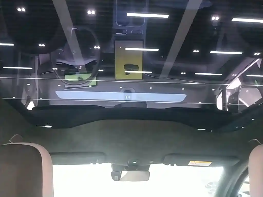 NIO EC6 — миниатюра 18