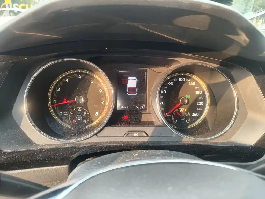 Volkswagen Tiguan L — миниатюра 14