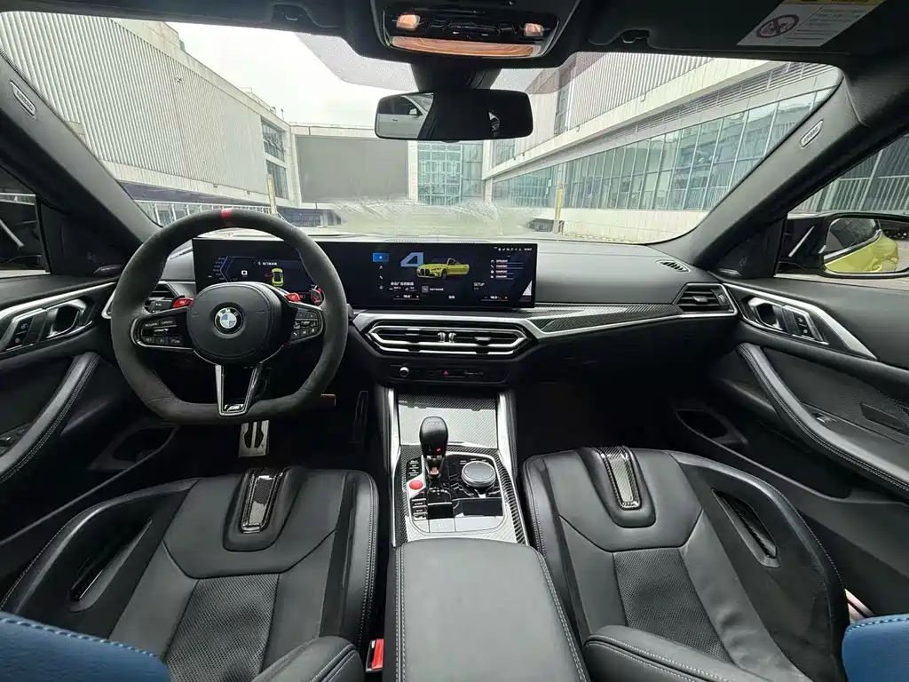 BMW M4 — миниатюра 6