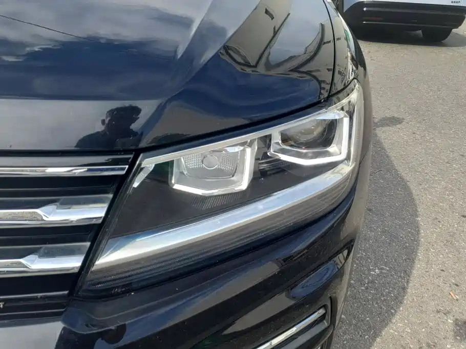 Volkswagen Tiguan L — миниатюра 5
