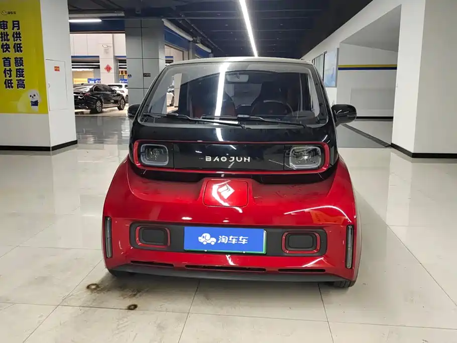 Baojun E300 — миниатюра 2