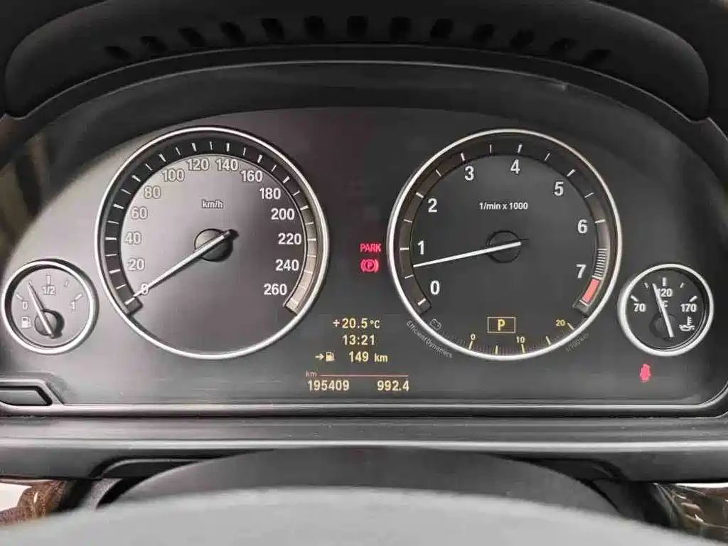 BMW 5 Series — миниатюра 20