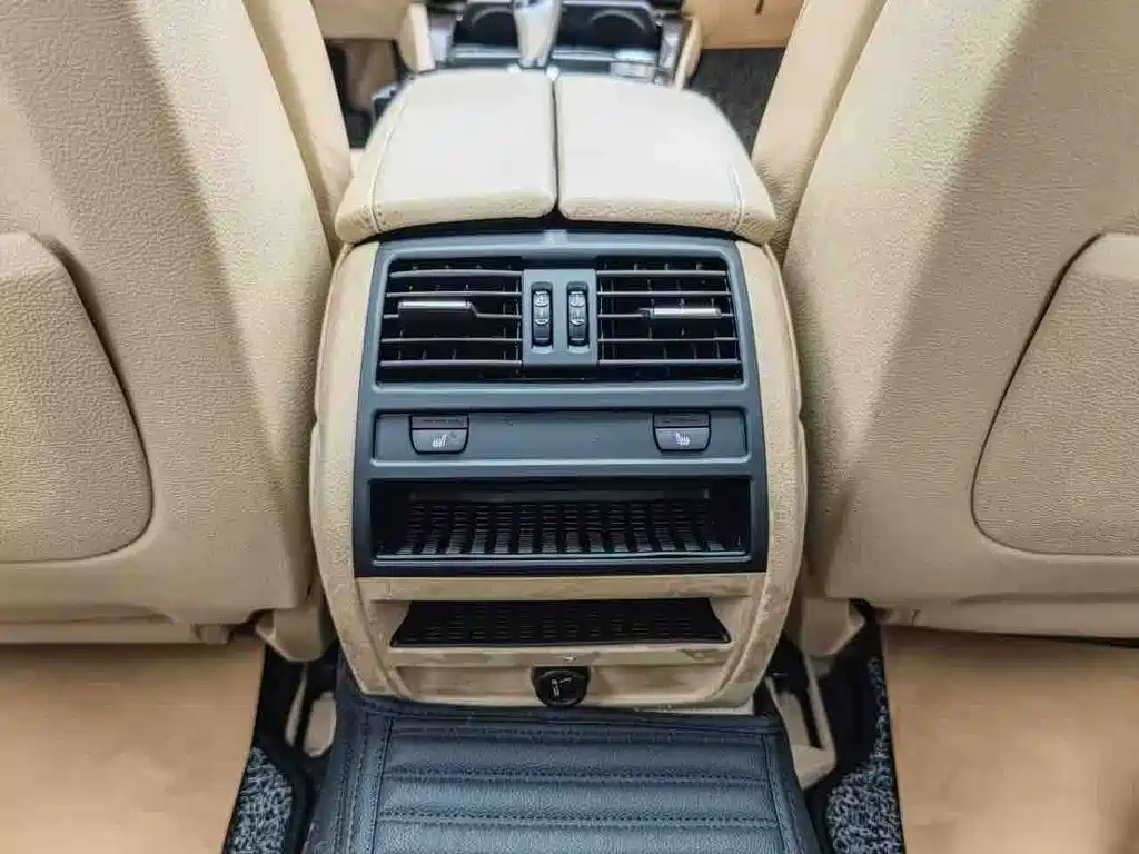 BMW 5 Series — миниатюра 30